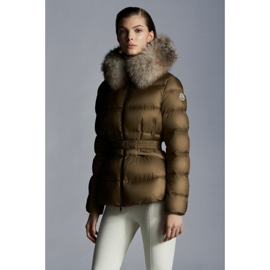 2022 MONCLER Boed Fur Collar Short Down Jacket Womens Waist Down Puffer Coat Winter Outerwear Natural Camel Beige