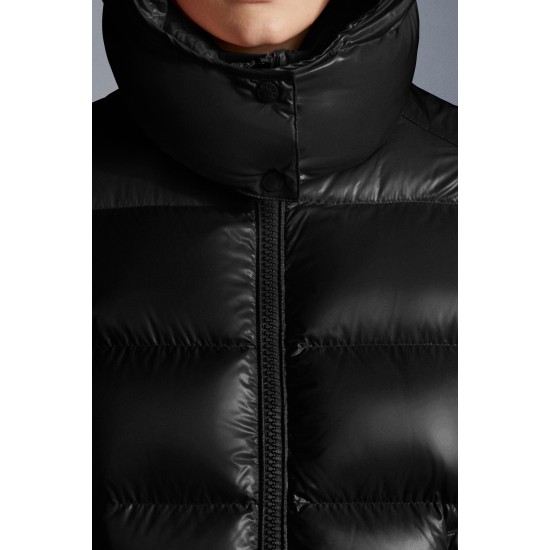 2022 MONCLER Maire Short Down Jacket Womens Hooded Down Puffer Coat Winter Outerwear Black