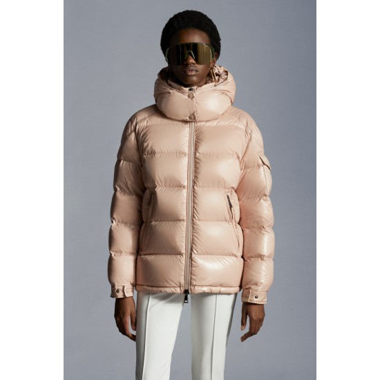 2022 MONCLER Maire Short Down Jacket Womens Hooded Down Puffer Coat Winter Outerwear Pink