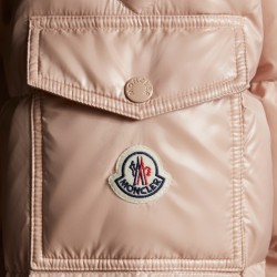 2022 MONCLER Maire Short Down Jacket Womens Hooded Down Puffer Coat Winter Outerwear Pink