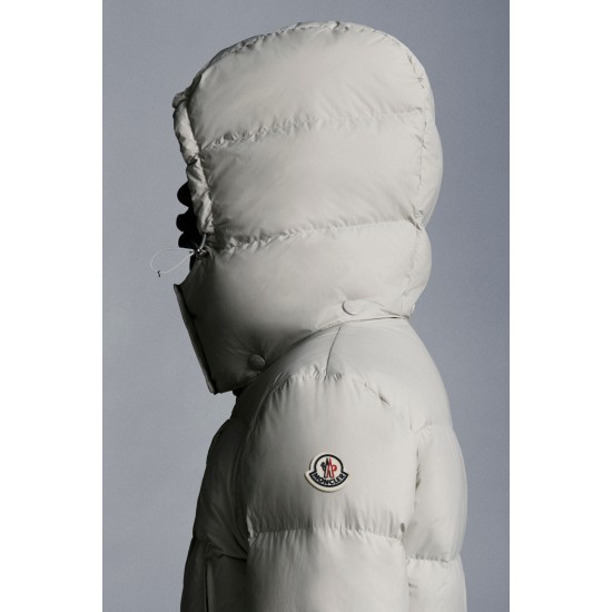 2022 Moncler Avoine Short Down Jacket Women Down Puffer Coat Winter Outerwear Light Grey