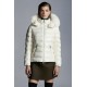 2022 Moncler Badyfur Collar Short Down Jacket Women Down Puffer Coat Winter Outerwear White