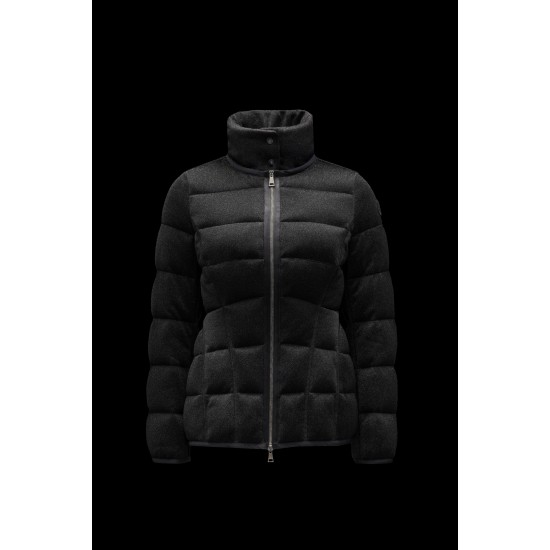 2022 Moncler Bellardie Short Hooded Down Jacket Women Down Puffer Coat Winter Outerwear Black