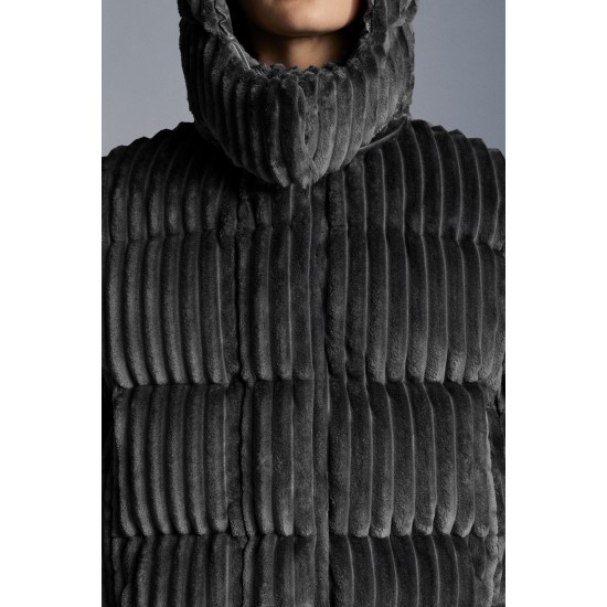 2022 Moncler Daos Short Hooded Down Jacket Women Down Puffer Coat Winter Outerwear Medium Grey