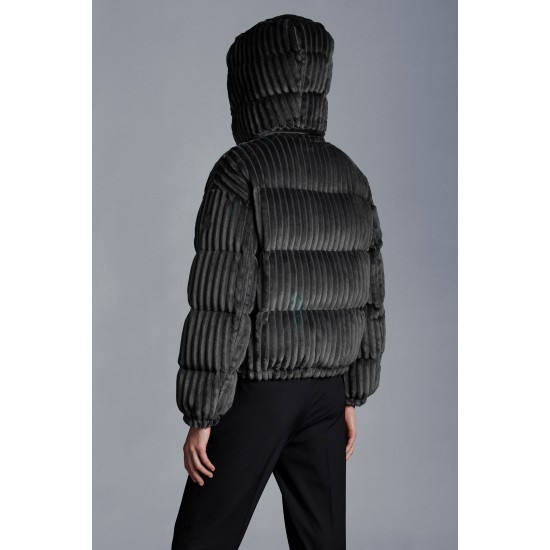 2022 Moncler Daos Short Hooded Down Jacket Women Down Puffer Coat Winter Outerwear Medium Grey