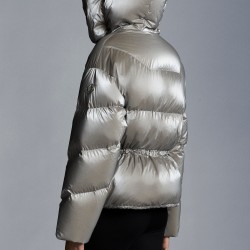 2022 Moncler Frele Short Hooded Down Jacket Women Down Puffer Coat Winter Outerwear Light Grey