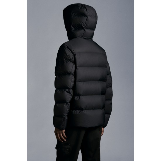 2022 Moncler Giraud Outdoor Short Down Jacket Mens Winter Hooded Puffer Down Coat Outerwear Black