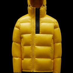 2022 Moncler Guitry Short Down Jacket Hooded Mens Down Puffer Coat Winter Outerwear Sun Yellow