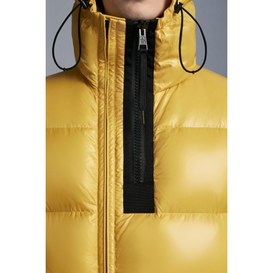 2022 Moncler Guitry Short Down Jacket Hooded Mens Down Puffer Coat Winter Outerwear Sun Yellow