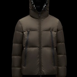 2022 Moncler Montcla Down Jacket Mens Winter Hooded Puffer Coat Outerwear Short Olive Green