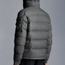 2022 Moncler Montgenevre Short Down Jacket Mens Winter Hooded Puffer Down Coat Outerwear Melange Medium Gray