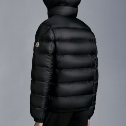 2022 Moncler Myosotis Short Down Jacket Hooded Mens Down Puffer Coat Zip Up Winter Outerwear Black