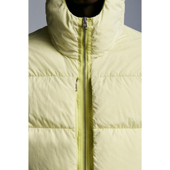 2022 Moncler Paviot Short Down Jacket Hooded Mens Down Puffer Coat Winter Outerwear Cream Yellow