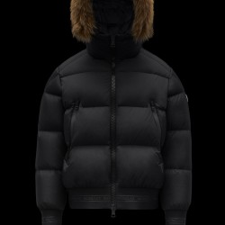 2022 Moncler Veyre Fur Hooded Jacket Casual Short Purffer Down Jackets Mens Down Coat Winter Outerwear Black