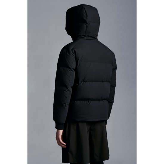 MONCLER Amboise Short Down Jacket Mens Hooded Puffer Down Coat Winter Outerwear Black White