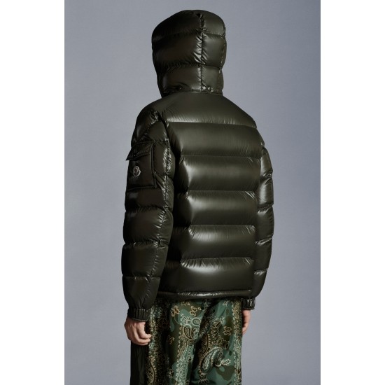 Moncler Maya Short Quilted Down Jacket Mens Hooded Puffer Coat Winter Outwear Army Green