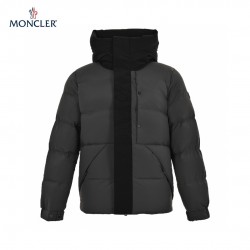 Discount 22FW Moncler Madeira Hooded Short Black Long Sleeves Down Jacket 